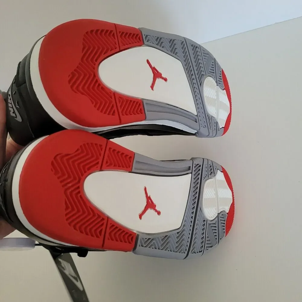 Air Jordan 4 Bred Retro Reimagined Black Cement Grey Fire Red‎ Size 6 7Y New
